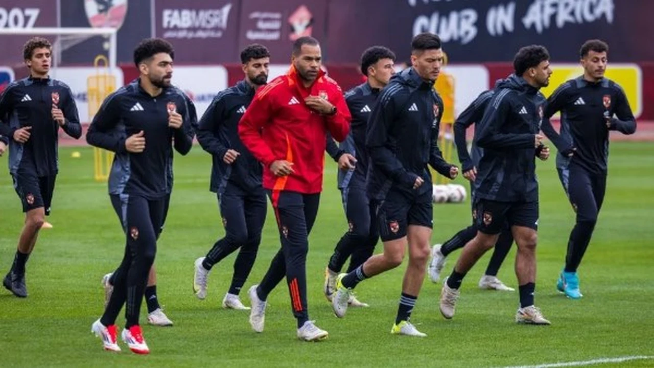 الأهلي يتواجه مع برشلونة بملعب «كامب نو» في مباراة مرتقبة